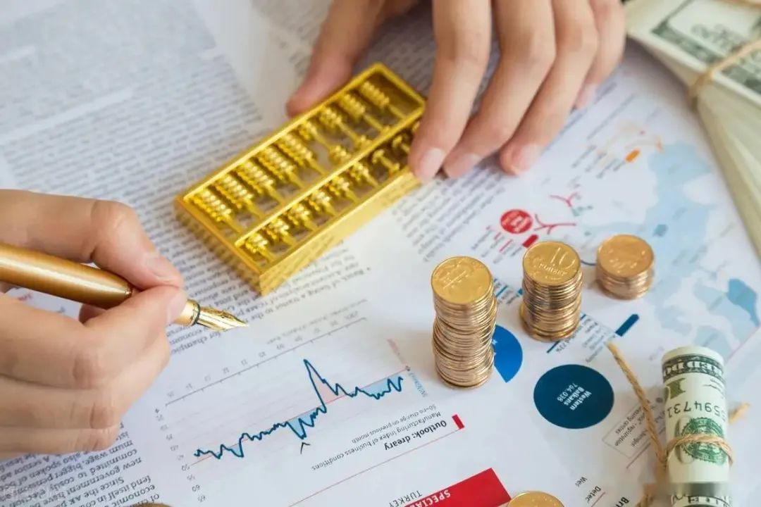 中汽协：2025年7月汽车出口57.5万辆 环比降2.8% 同比增22.6%